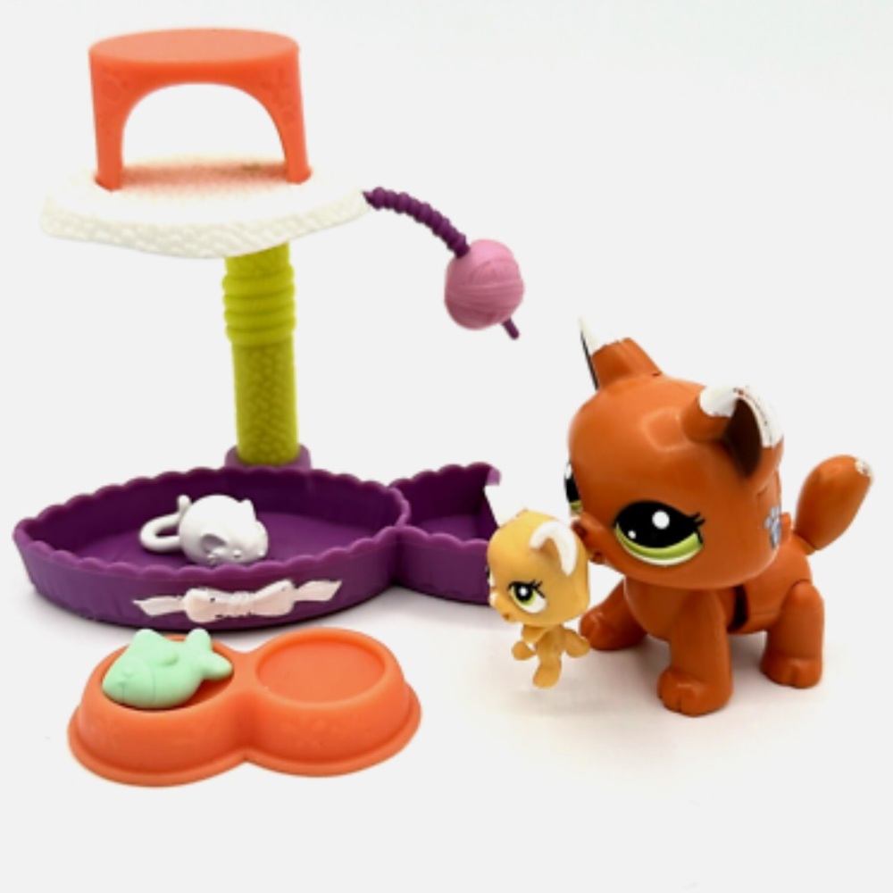 Littlest Pet Shop Walkables #2491 Cat, #2492 Kitten Figure Set 2011